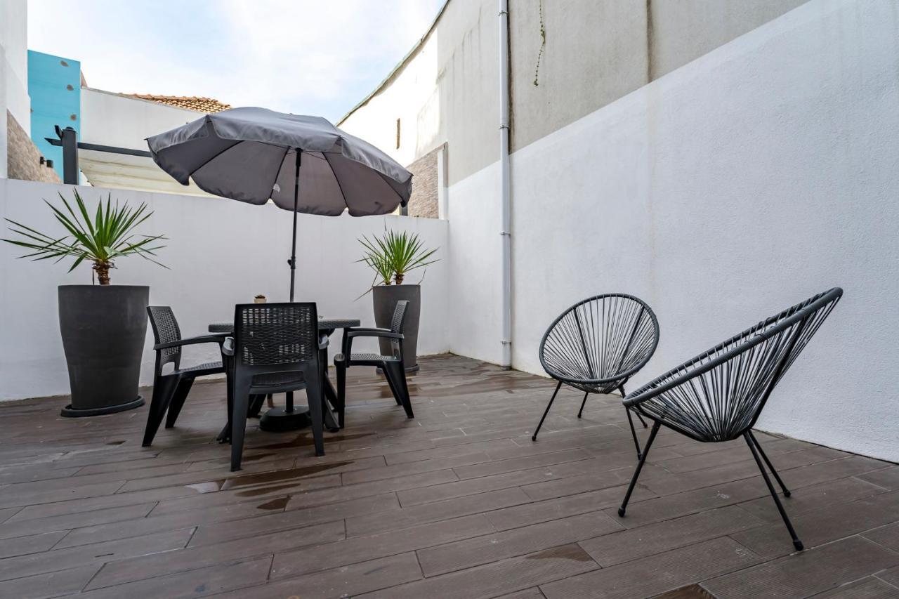 Oporto Wine Cellars Flat With Terrace *